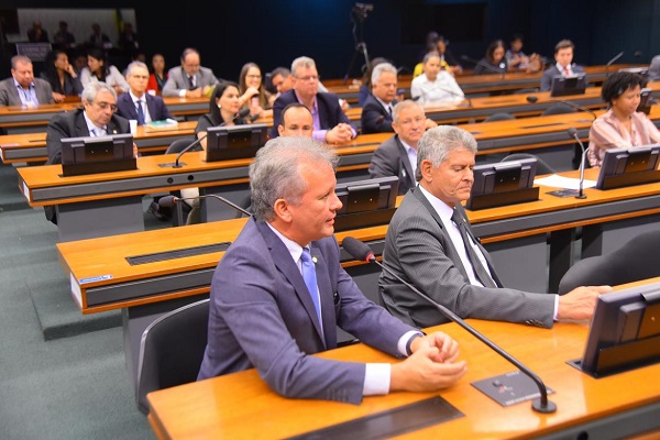 Líder do PDT na Câmara, André Figueiredo lamenta o desmonte do Estado