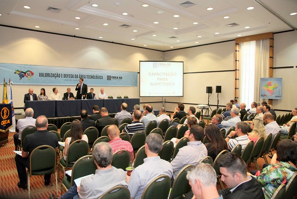 Inspetores das 44 regionais do Conselho se reuniram em Porto Alegre 