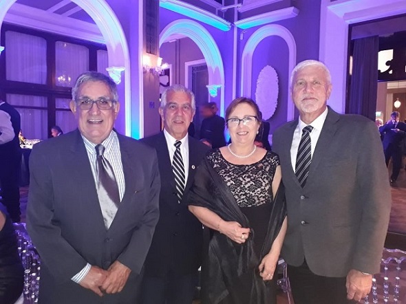 Eng. Alice Scholl junto aos conselheiros do CREA-RS, Eng. Odilon Moraes e Nelson Moussalle, ao lado do Eng. Astor