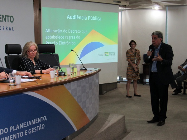 Presidente do Crea-GO, Francisco Almeida, também participou da audiência pública no ministério da Economia