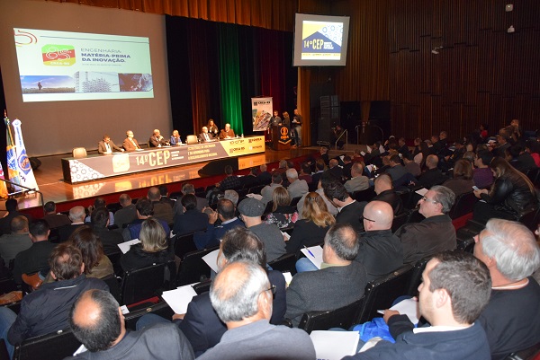 140 delegados participaram dos debates 