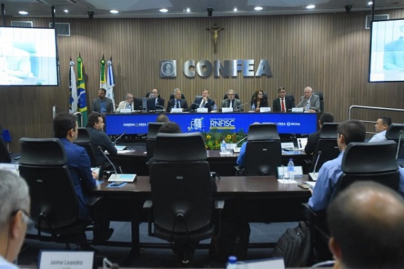(da esq. p/ dir.) Laerte, Annibal Margon, Edson Delgado, Krüger, Ronald Santos, Lúcia Vilarinho e Luiz Rossafa