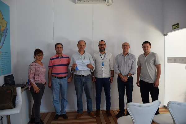 Todos os palestrantes receberam um certificado