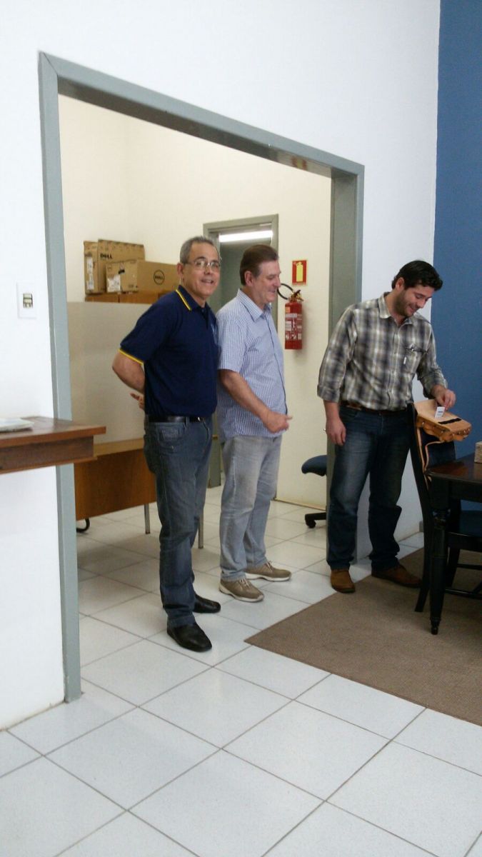 Muitos profissionais comparecem para votar na Inspetoria de Canela