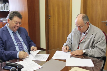 Eng. Capoani e Barbosa são signatários do Termo de Cooperação
