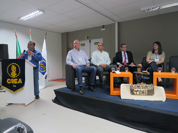 Anfitrião do Seminário, Eng. Civil e de Seg. do Trab. Fernando Brasil Aquino dos Santos