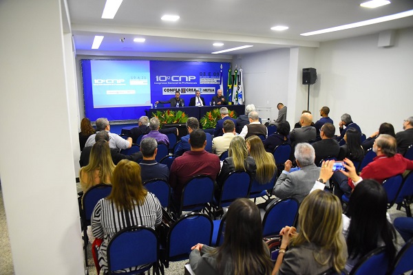 coordenadores dos Congressos Estaduais de Profissionais de todos os Creas presentes