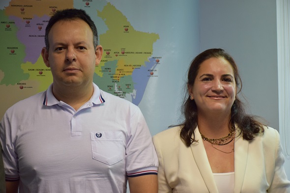 Eng. Agr. Andréa Brondani da Rocha (à dir.) e adjunto Eng. Eletr. Fabio Roberto Azevedo