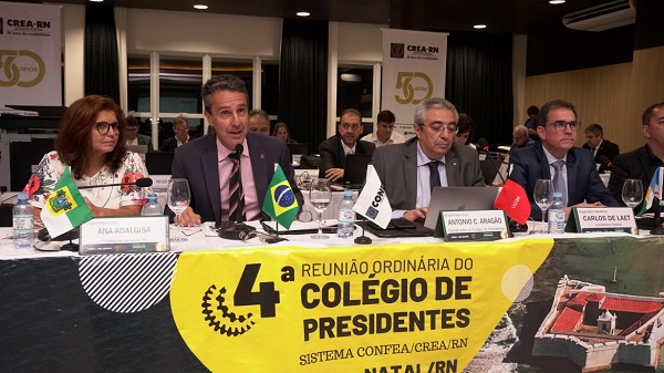 Conselheiro Laet (à dir.) e Fábio Silva (3º da dir. p/ esq.)