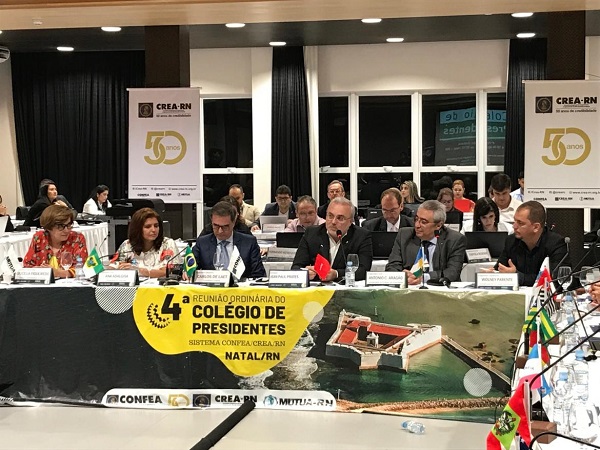 Senador Jean Paul Prates (4º da esq. p/ dir.)