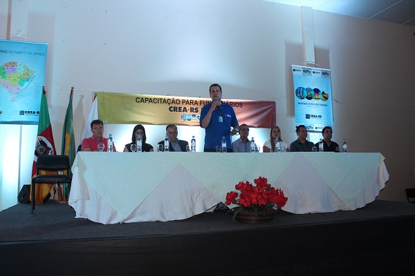 Diretoria reunida em abertura 