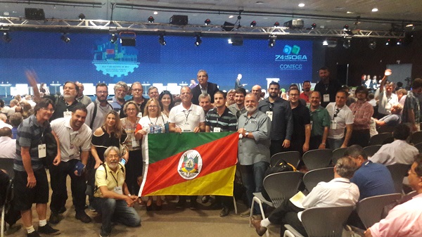 Parte da delegação no encerramento da Soea