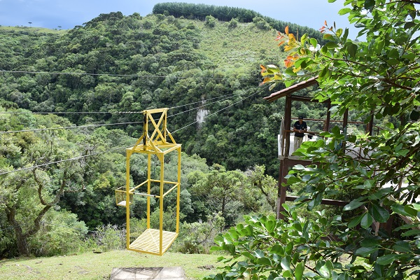 Super Cabo Aéreo (gaiola + tirolesa)