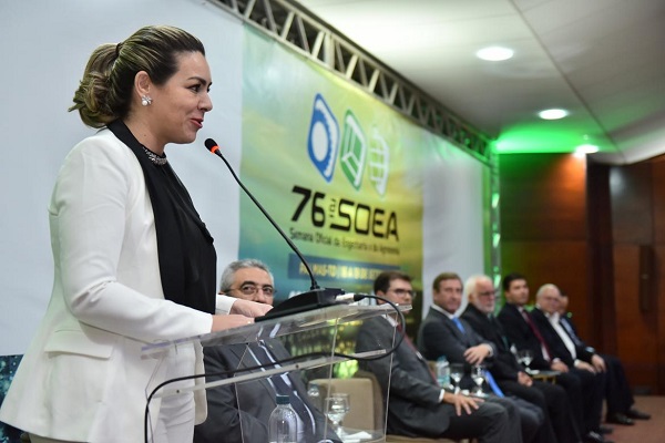 Prefeita de Palmas ressalta importância das profissões do Sistema