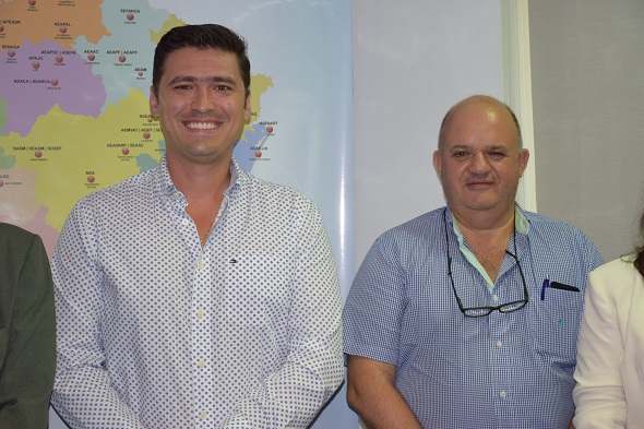 Eng. Civil Vinicius Peruffo e adjunto Eng. Eletr. Fernando Luiz Carvalho da Silva