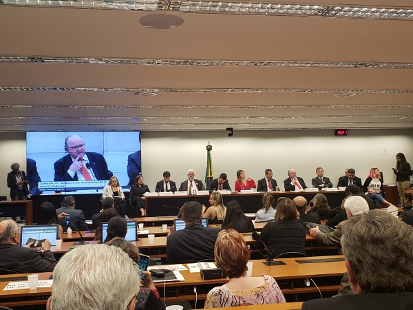 Presidente do Confea presente, assim como várias lideranças das entidades do Sistema Confea/Crea