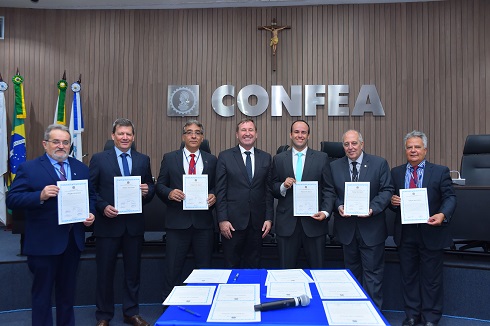 Conselho Diretor: da esquerda para a direita, Ronald Monte, Evandro Martins, Ricardo Araújo, presidente Joel Krüger, Zerisson de Oliveira Neto, Osmar Barros Júnior e vice-presidente Edson Delgado                                 