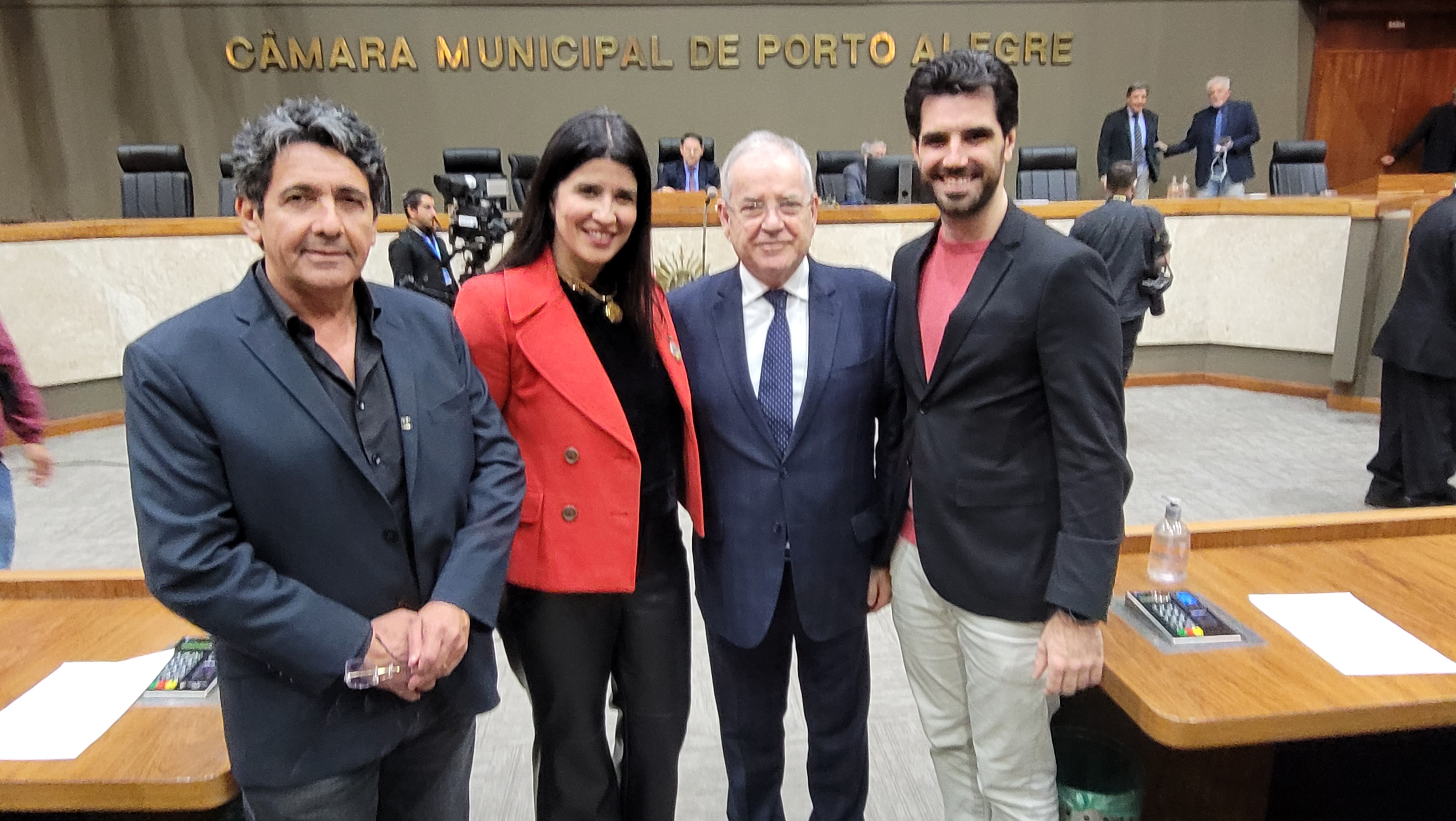 Garcias, presidente Nanci, vereador Cecchim, Eng. Civil Miguel Medina;