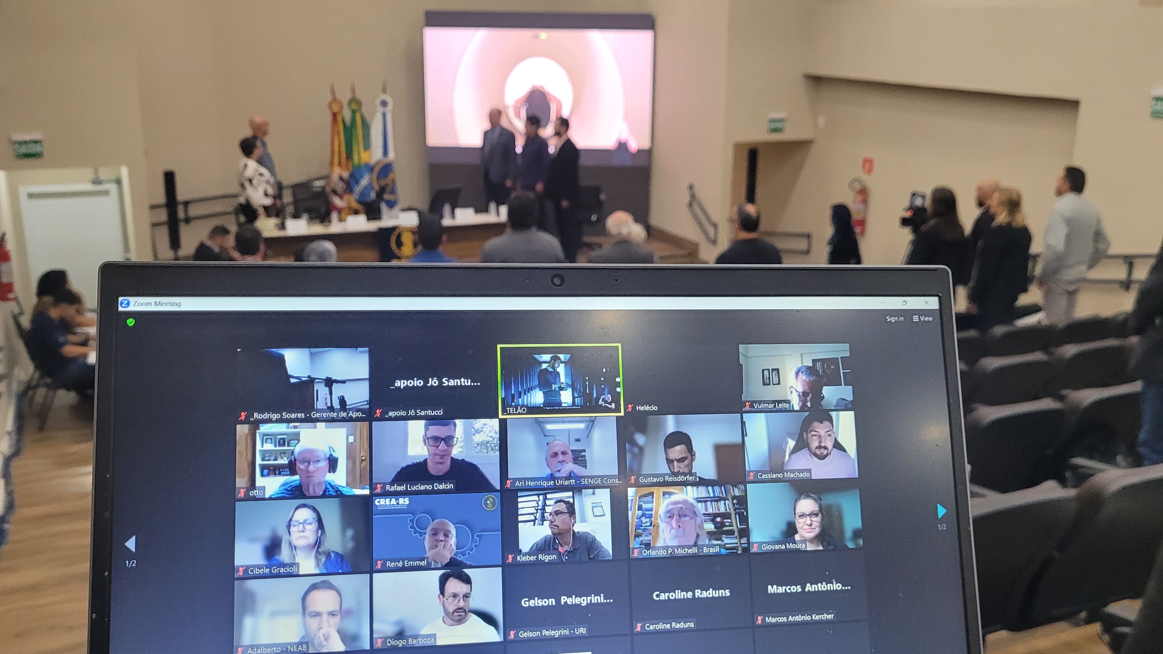 Foram aprovados o cadastro de cursos