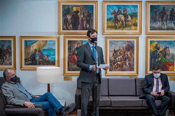 Deputado Clair Kuhn foi empossado presidente da Frente