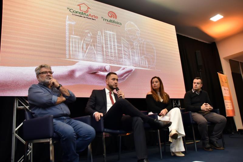 O inspetor-chefe de Santa Cruz, Ário Sabbi, foi o primeiro a falar.