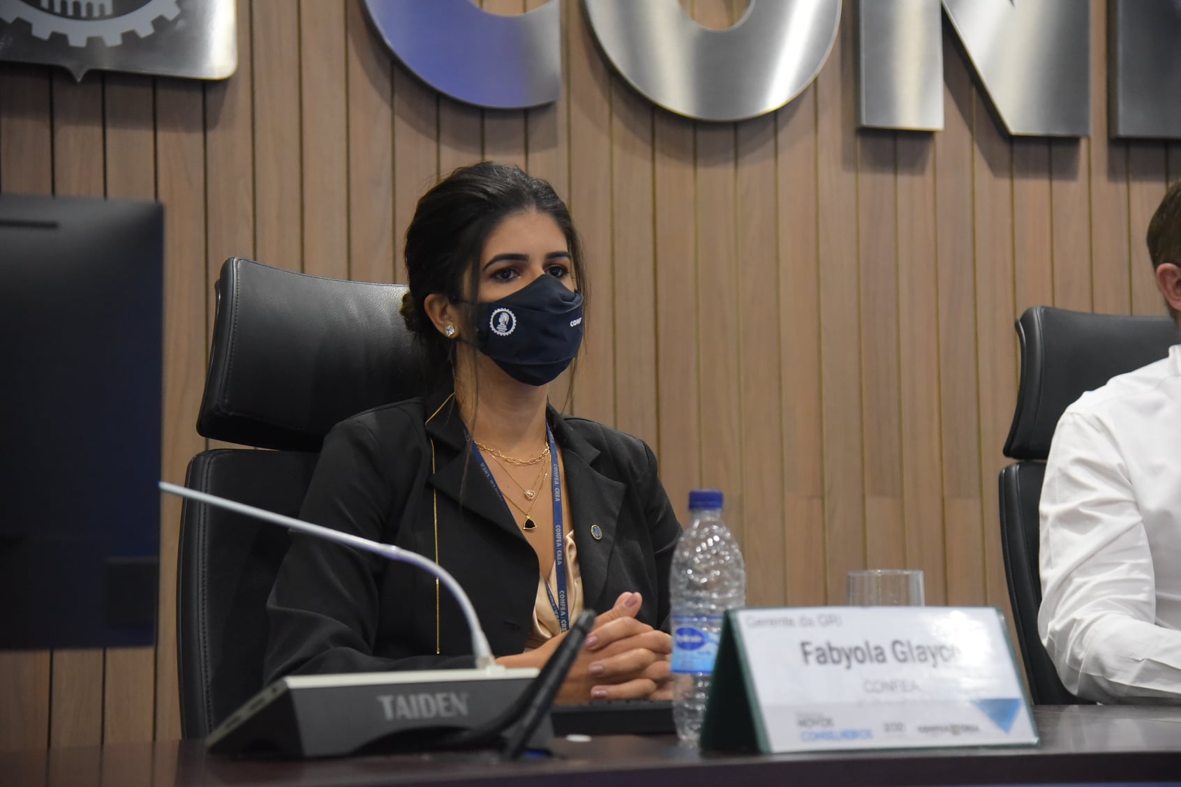 Gerente de Relacionamentos Institucionais, Fabyola Resende