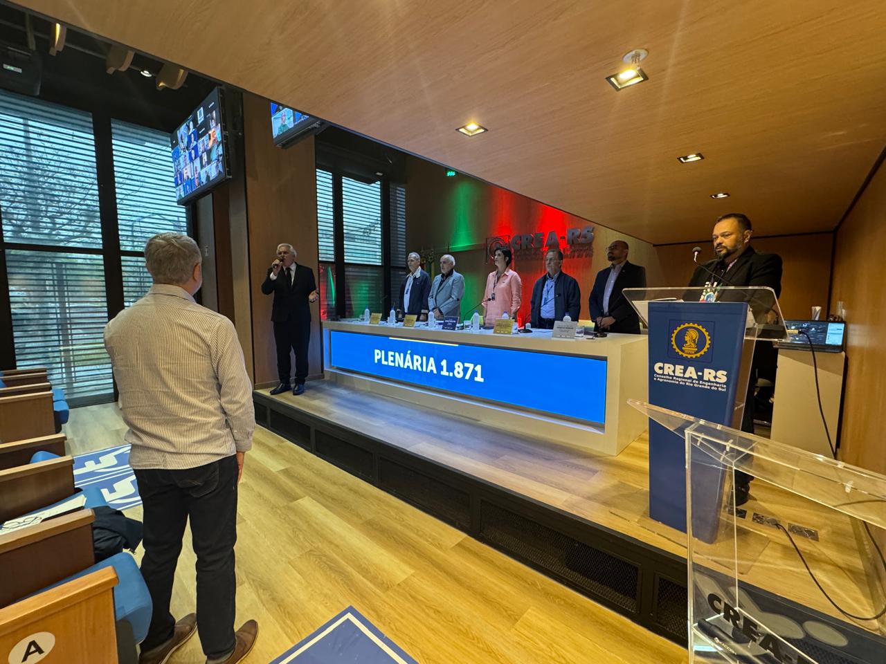 O hino Riograndense foi cantado a capela