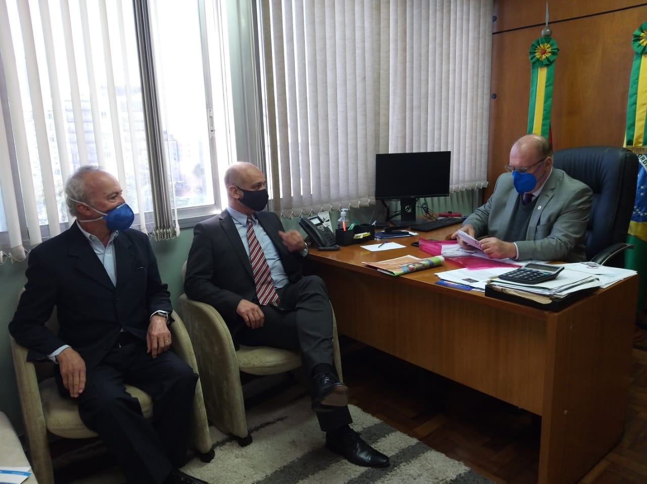 Deputado Gilberto Capoani recebe Engenheiros Motta e Burille, do CREA-RS