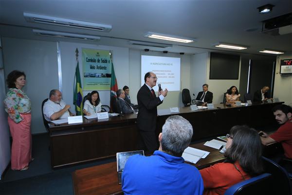 GT irá averiguar situação do uso de agrotóxicos no RS