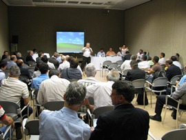 Confederação dos Engenheiros Agrônomos do Brasil debate PL 3423/12