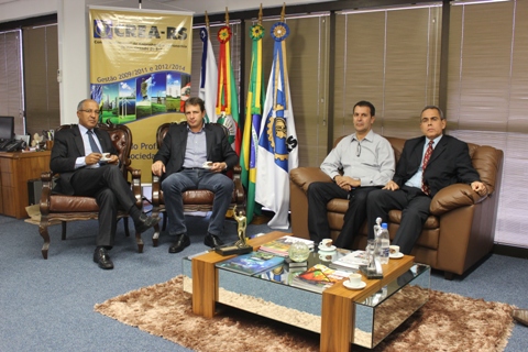 CREA-RS presta apoio à instalação de CPI da Telefonia