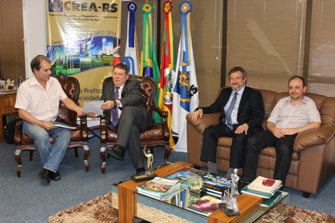 Senge e AECEEE visitam CREA-RS