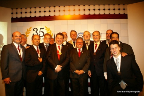 Eng. Capoani é homenageado pelo IBEC