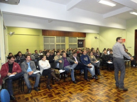 Mais de 70 profissionais assistem treinamento em Estrela
