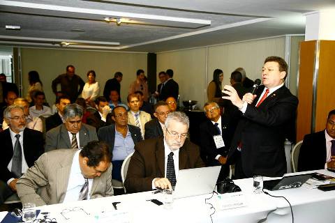 Presidentes do Sistema Confea/Crea e Mútua reunidos em Vitória