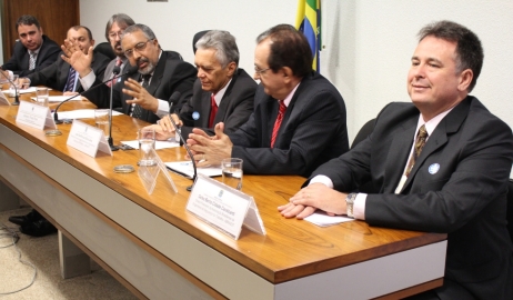 Audiência pública debate segurança e saúde do trabalhador na área pública
