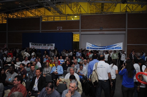 Manifestação dos técnicos marca encerramento da 70ª Soea