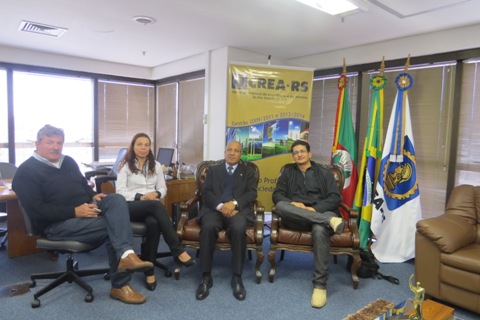 Presidente da ANEAM visita CREA-RS