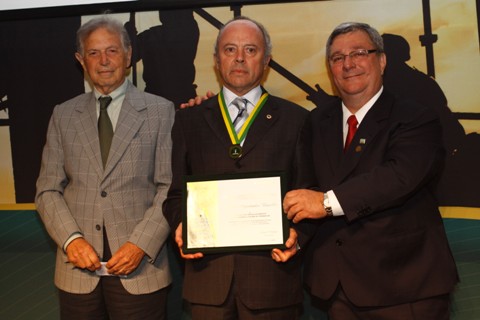 Engenheiro gaúcho recebe homenagem de mérito por Segurança e Saúde no Trabalho