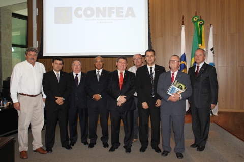 Eng. Capoani acompanha Sessão Plenária do Confea