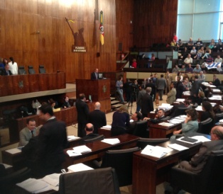 Deputados aprovam a nova legislação de incêndio para o Estado