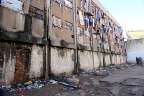 Nova vistoria no Presídio Central conta com OAB, CREA-RS e Cremers