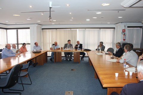 Licitação é tema de reunião das Entidades de Engenharia