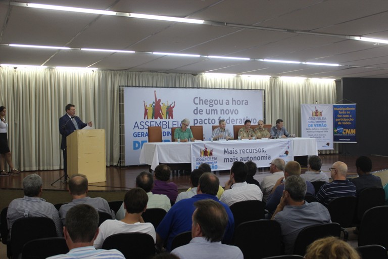 Nova lei de incêndios do Estado é pauta na Assembleia de Prefeitos