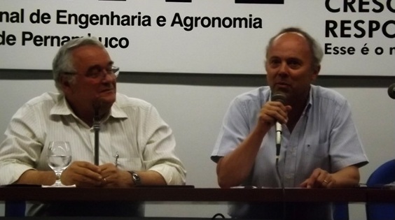 Coordenador da CEEST visita CREA-PE