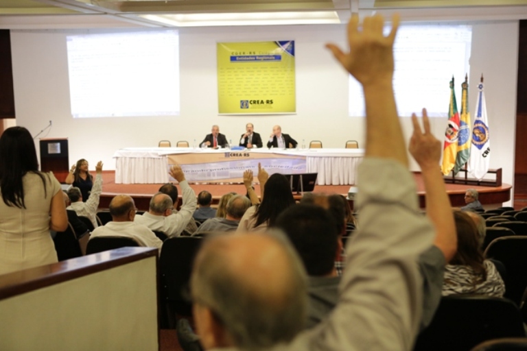 Gestores de Entidades de Classe participam de treinamento
