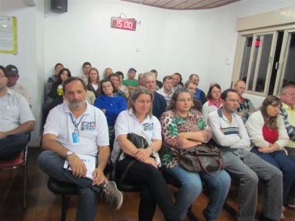 Câmara de Vereadores de Três Passos homenageia CREA-RS
