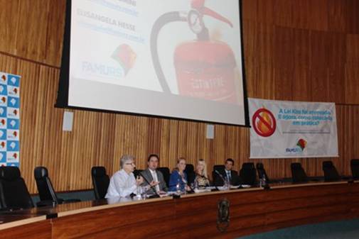 CREA-RS participa de debate sobre aplicação da Lei de Prevenção de Incêndio