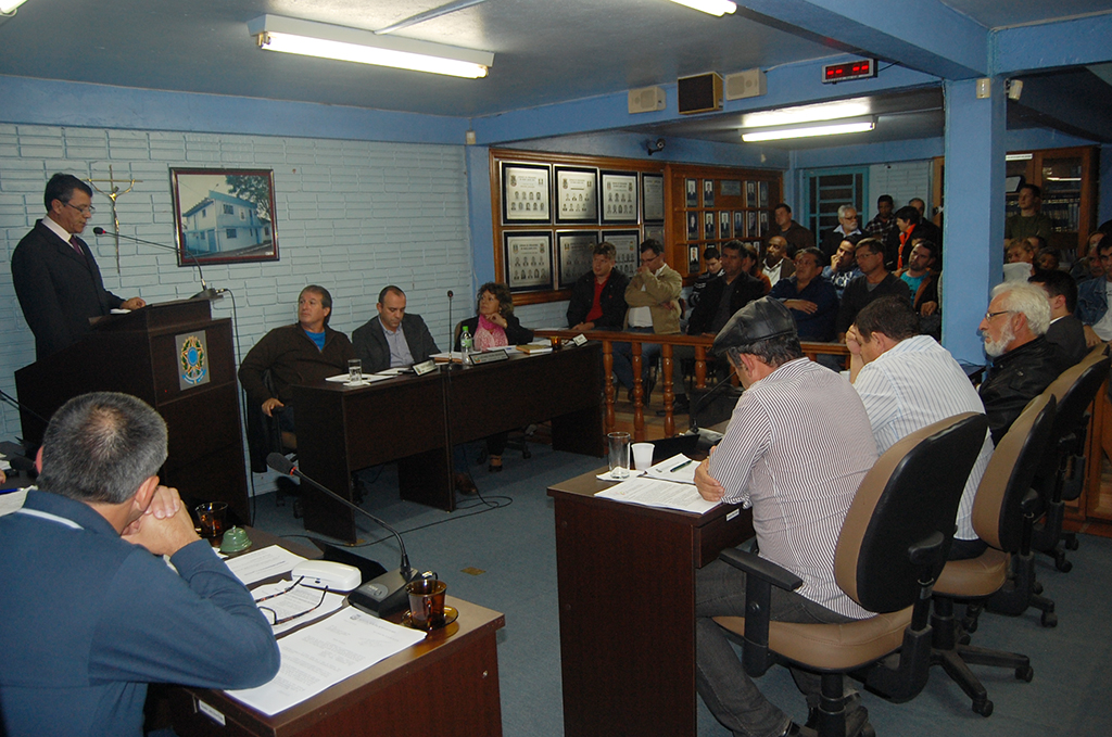 Vereadores de Nova Santa Rita prestam homenagem ao Crea pelos seus 80 anos