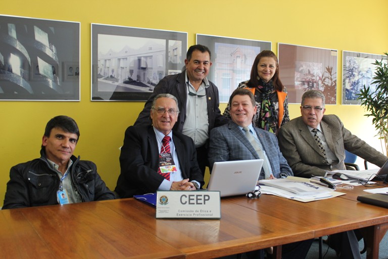 Comissão de Ética do Confea reunida no RS